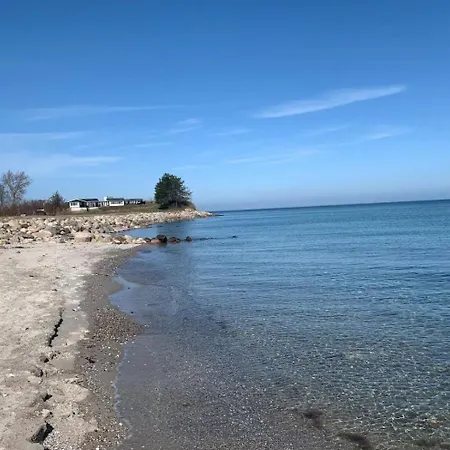 بيت للعطل Peace And Sea Views At Lykkero On Funen *